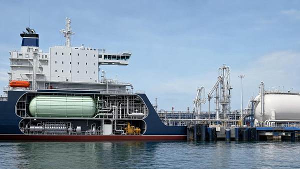 Dual-Fuel Ship Technology vs Conventional Fuel Systems: Key Trade-Offs for Newbuilds