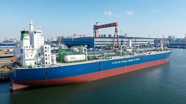 Dalian Shipbuilding Delivers First Ammonia Dual-Fuel Aframax