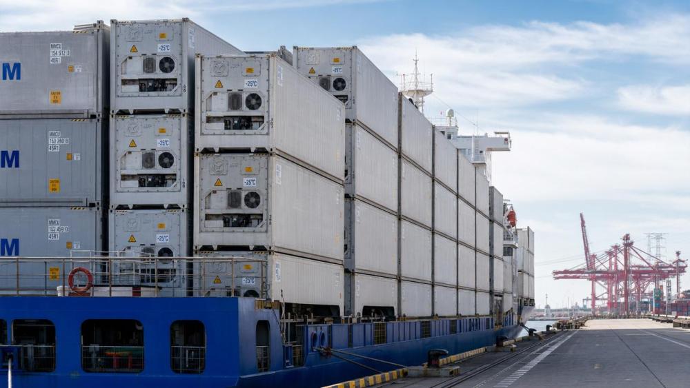 Shanghai Port Reefer FEU Rates Surge Past $12,800 Amid Red Sea Diversion
