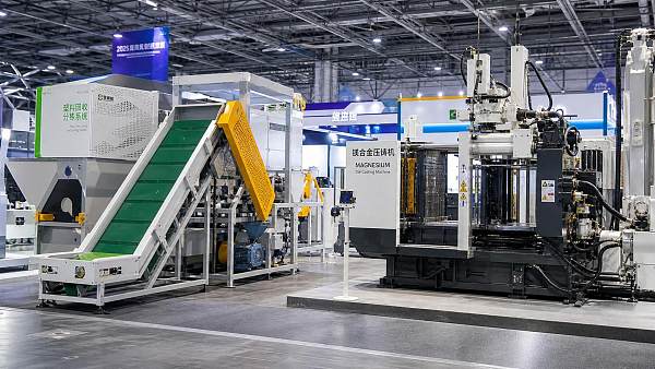 Ningbo Plastics & Rubber Show Opens With Recycling, Chamber Casting in Focus