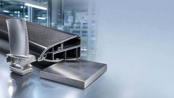 Advanced materials for aerospace engineering under stress