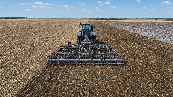 When soil preparation equipment improves precision results