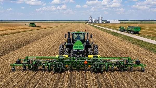 What to Check Before Buying Large-Scale Farm Equipment for High-Acreage Operations