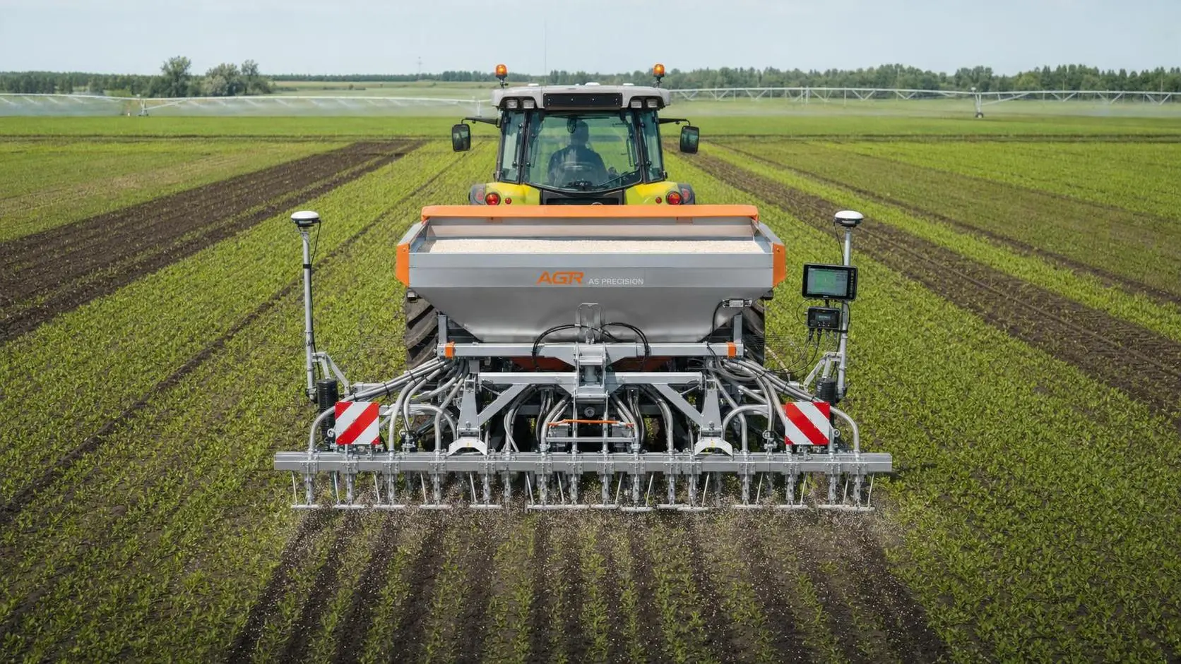 Precision Fertilization Tools: How to Compare Accuracy, Compatibility, and ROI