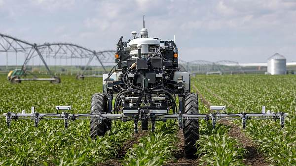 Intelligent Farm Tools Buying Guide: What to Compare in Sensors, Automation, and ROI
