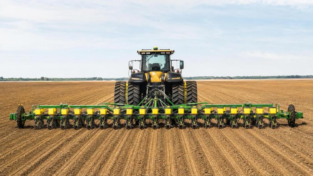 Which equipment for larger fields maintains accuracy at higher speeds?