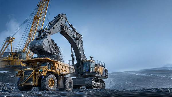Heavy Machinery Intelligence Explained: Key Data Functions for Safer Site Operations