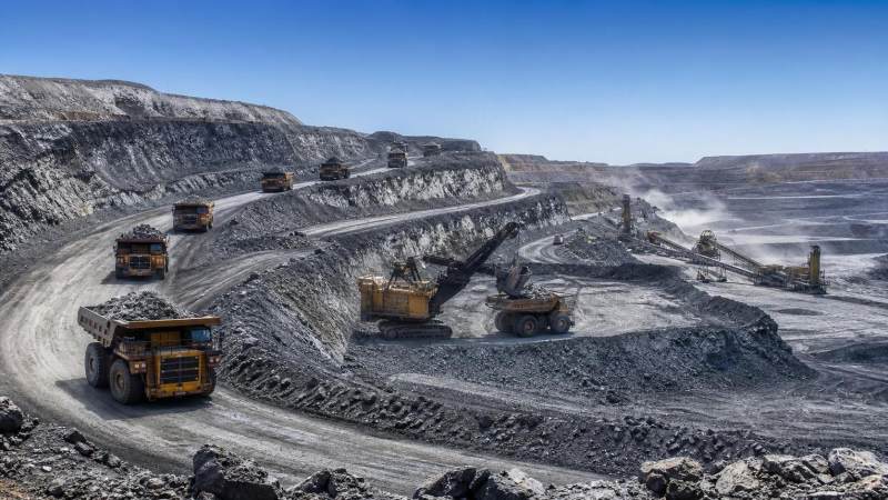 Open Pit Haulage Systems: How to Choose the Right Fleet and Route Strategy Open Pit Haulage Systems: How to Choose the Right Fleet and Route Strategy