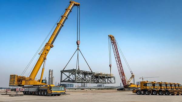 Heavy Lifting Solutions Cranes: What Capacity, Boom Type, and Site Limits Matter Most? Heavy Lifting Solutions Cranes: What Capacity, Boom Type, and Site Limits Matter Most?