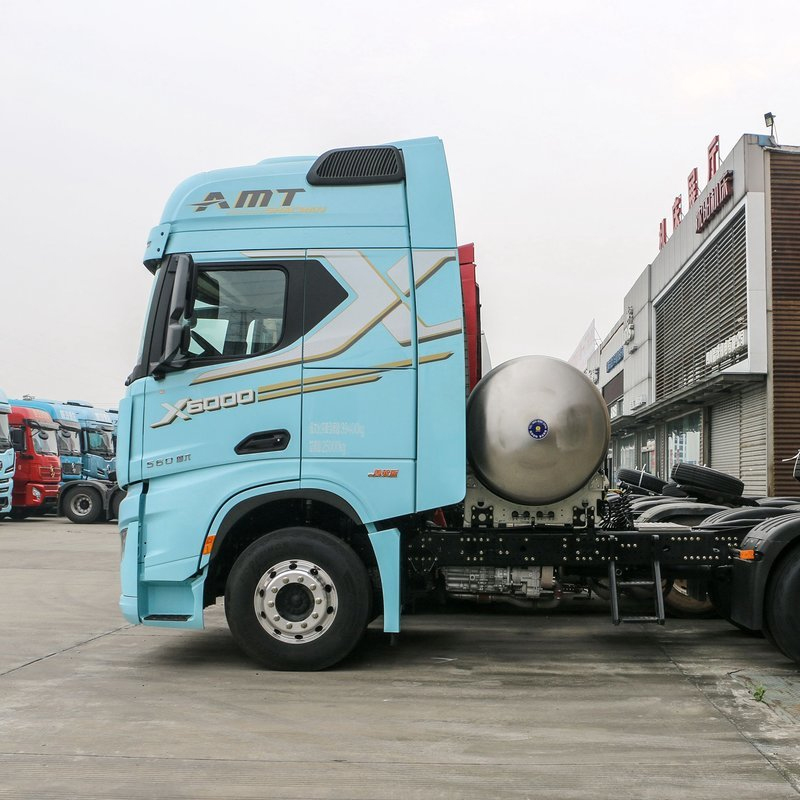 Shacman X6000 Tractor 560HP 6x4 Trailer Head Truck
