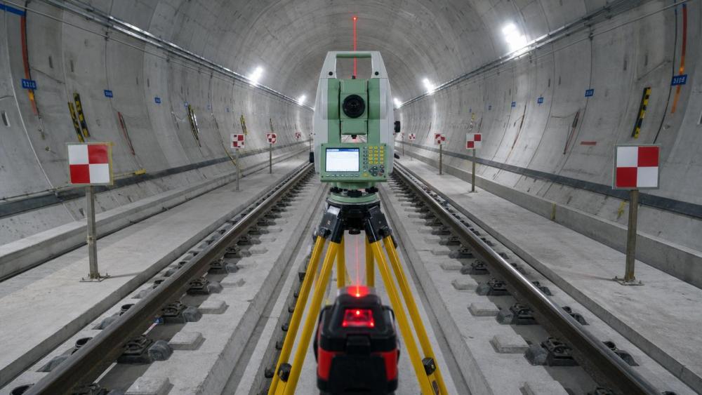 Tunnel Surveying Equipment Errors That Delay Breakthrough