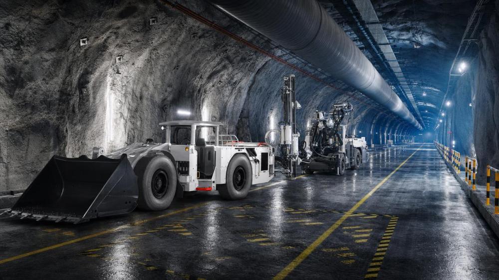 Underground Safety in Mining: Key Controls for Equipment and Crews