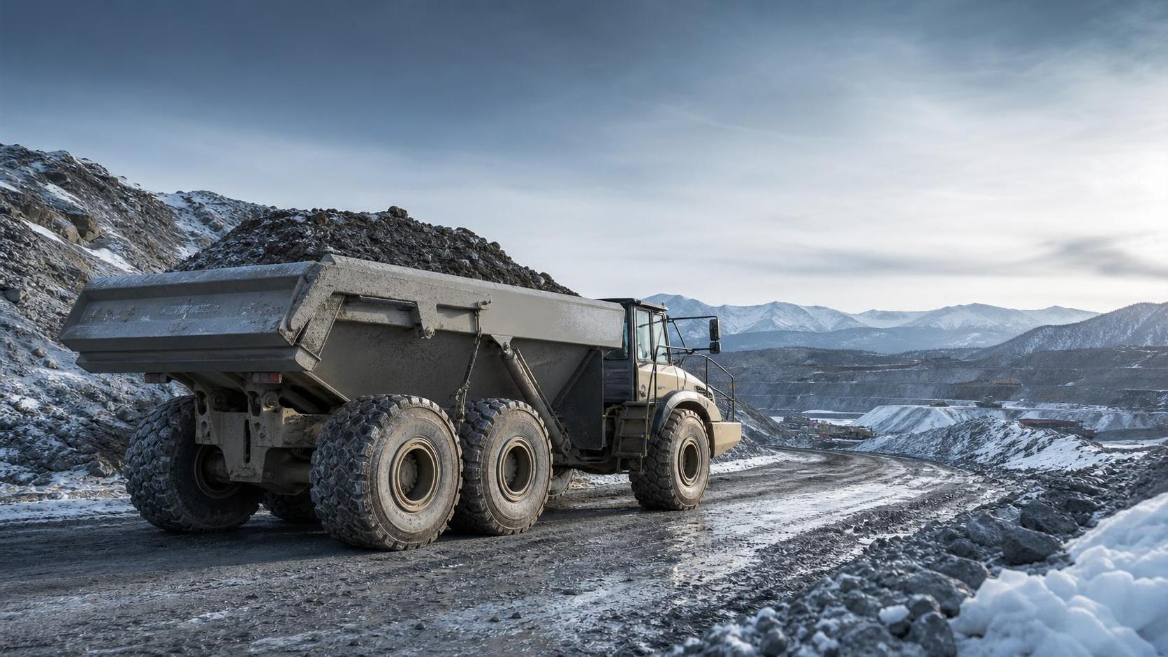 Articulated Dump Trucks in Canada: What Buyers Should Compare on Spec, Support, and Climate Fit