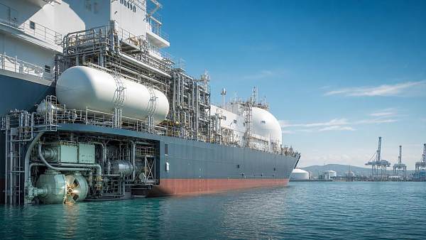 Dual-fuel Marine Propulsion Systems: Cost vs Efficiency