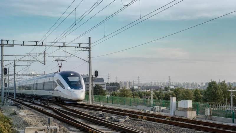 Decarbonization in Rail Transportation: What Cuts Emissions First? Decarbonization in Rail Transportation: What Cuts Emissions First?
