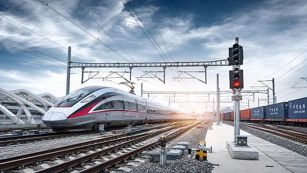 Rail Infrastructure Investment Opportunities in 2026: Risks and Returns