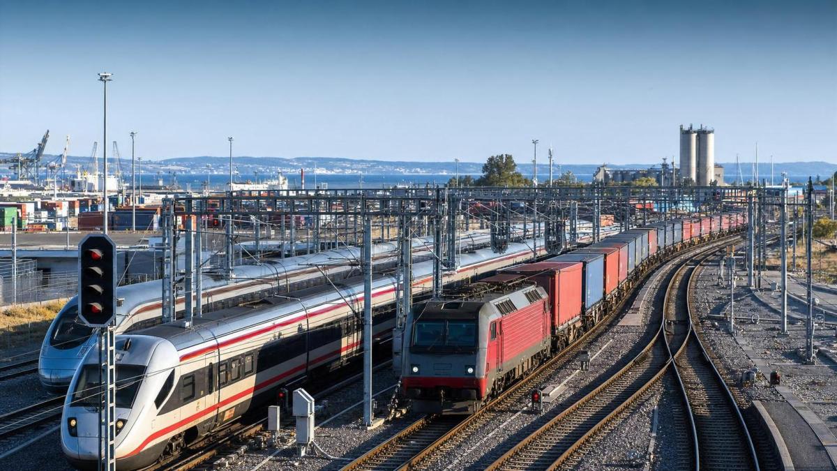 Global Rail Infrastructure Trends Shaping Capacity, Funding, and Delivery Timelines Global Rail Infrastructure Trends Shaping Capacity, Funding, and Delivery Timelines
