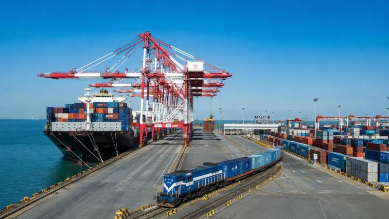 How smart land-sea interconnection improves cargo visibility at ports How smart land-sea interconnection improves cargo visibility at ports