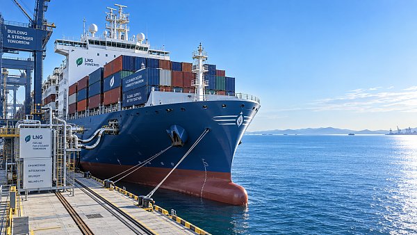 What to verify before choosing an advanced ocean-going vessels supplier