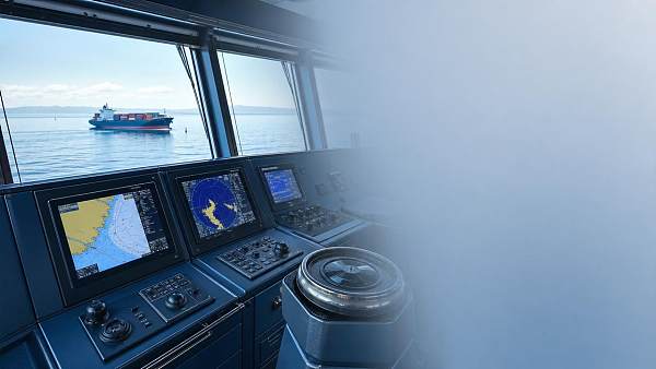 How to Choose Marine Navigation Systems for Commercial Vessels