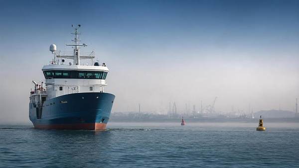 Maritime Navigation Systems: How to Choose Radar, ECDIS, and GNSS for Safer Voyages