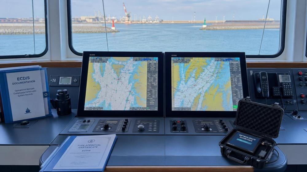 Navigation Compliance Standards: Key Risks in ECDIS Upgrades Navigation Compliance Standards: Key Risks in ECDIS Upgrades