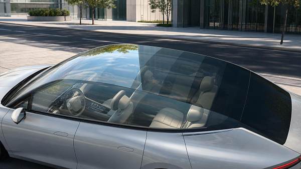 Is electrochromic dimming worth it for daily driving comfort?