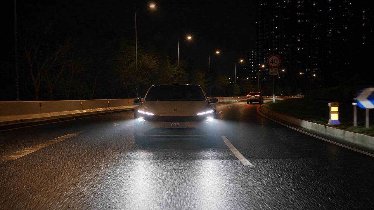 Optical matrix algorithms are changing headlight precision Optical matrix algorithms are changing headlight precision