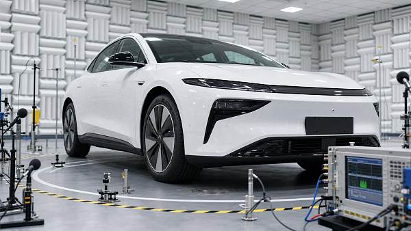 NHTSA Draft Rule Targets AVAS Compatibility for EV Silent Tires