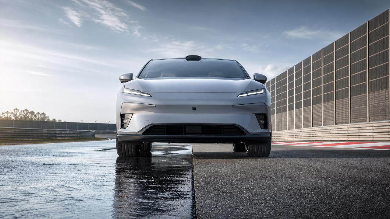 Tire Dynamics in EVs: Which Parameters Matter for Ride, Grip, and Noise?