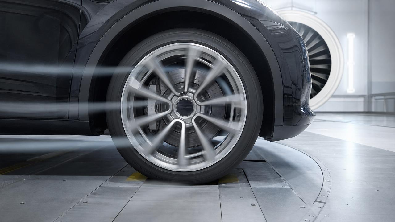 CFD Simulations for Wheel Design: Which Parameters Matter Most for Drag Reduction?