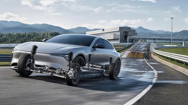 How Chassis Dynamics Tuning Changes the Driving Experience