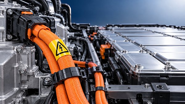 How to choose a high voltage warning label for EV harnesses