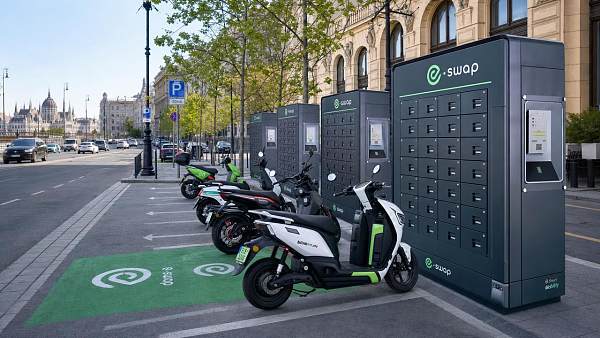 Budapest Battery-Swap Launch Signals Standards Shift