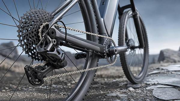 Clutch Bicycle Derailleur: When Is It Worth the Upgrade?