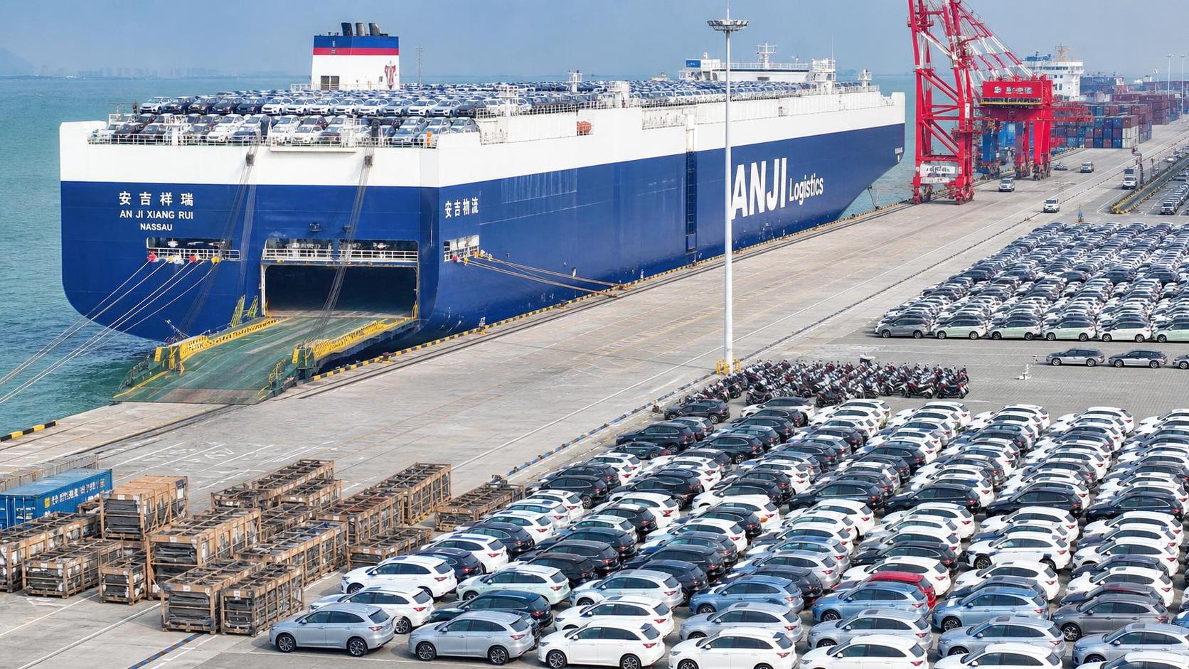 China EV Export Surge Tightens Car-Carrier Capacity as Global Shipowners Rush Deck-Vessel Orders