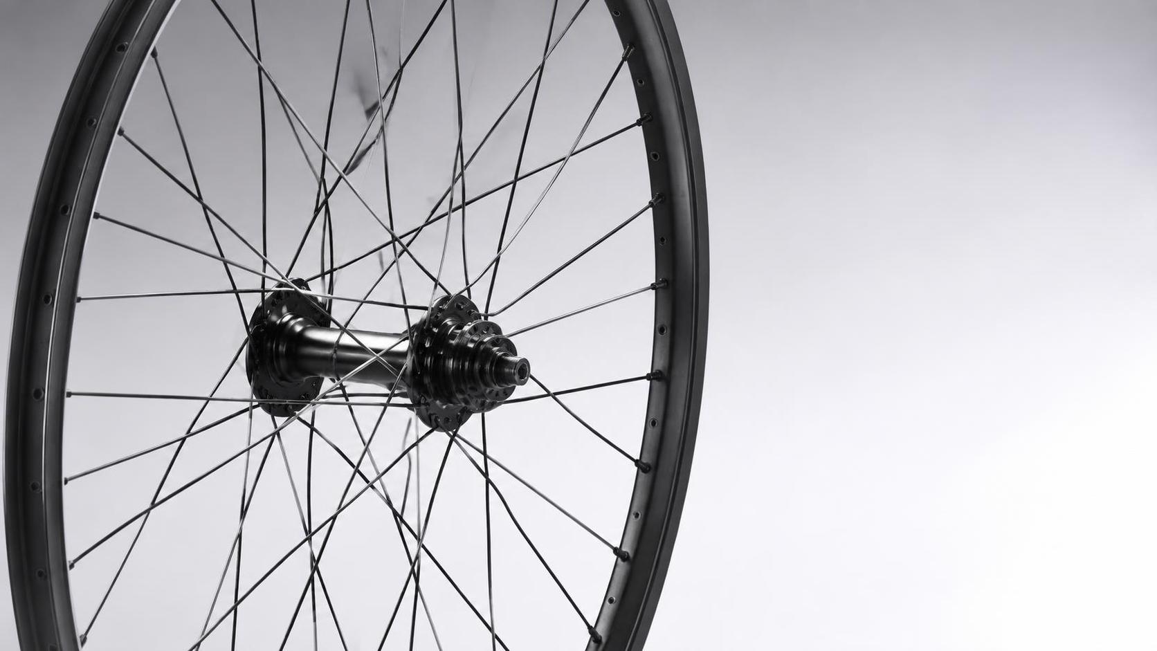 What does 36-hole mean on a bike hub?