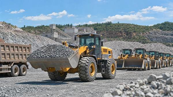 Wheel Loaders: Cost Drivers to Check Before Fleet Expansion