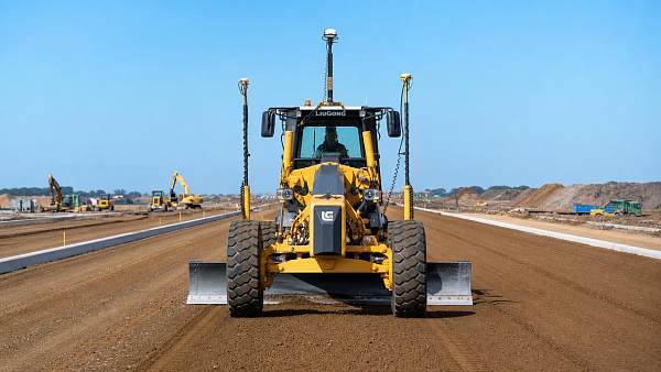 Motor Graders or 3D GPS Graders: Which Delivers Better Grade Accuracy?