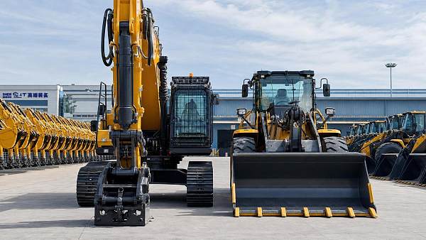 Heavy Equipment Customization: Cost, Lead Time, and ROI Factors