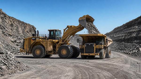 What Wheel Loader Tonnage Is Best for Large-Scale Earthmoving?