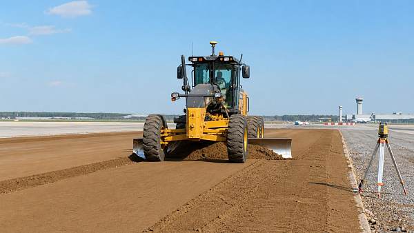 How Accurate Are GPS and Laser Systems on Motor Graders?