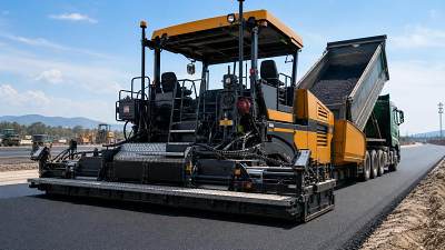 How to Evaluate Asphalt Paver Equipment Manufacturers for Road Projects