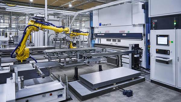 European Auto Orders Lift Robotic Bending Cells